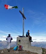 57 Alla croce di vetta del Venturosa (1999 m)